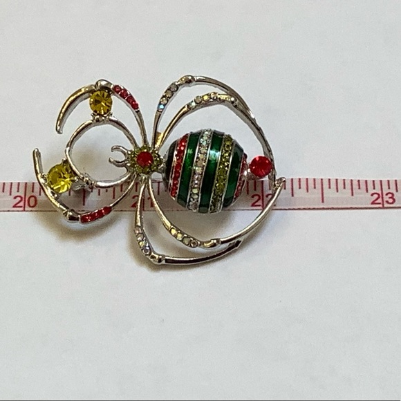 Long Legged Rhinestone Spider Brooch - Picture 9 of 10